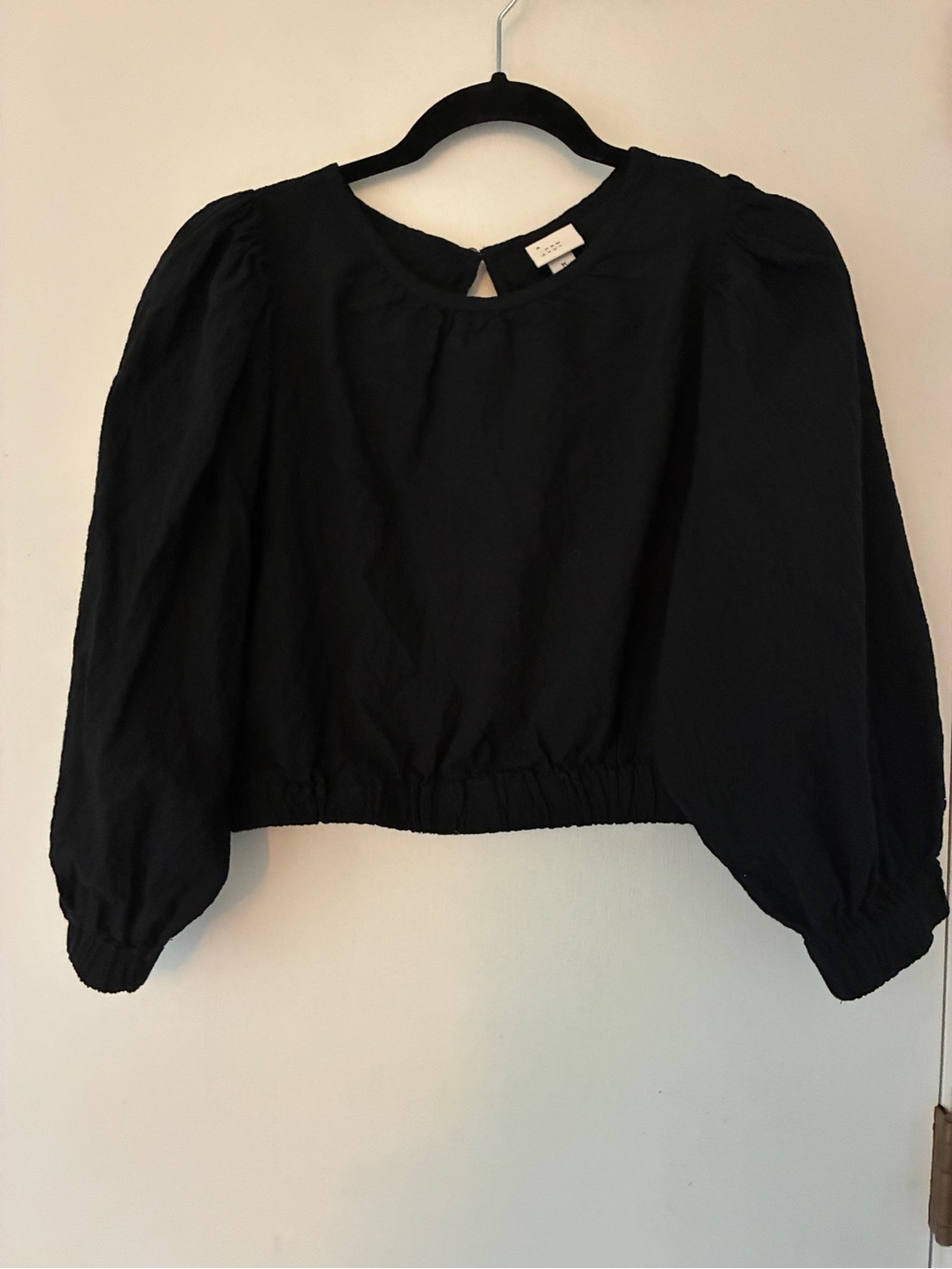 a new day Black Puff-Sleeve Cropped Blouse #127